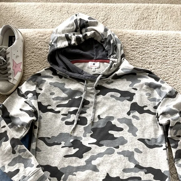 Sundry Camo Curved Hem Hoodie - Picture 2 of 7